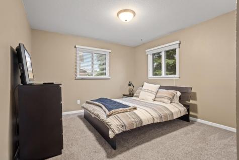 1902 24th Avenue S Moorhead MN 56560