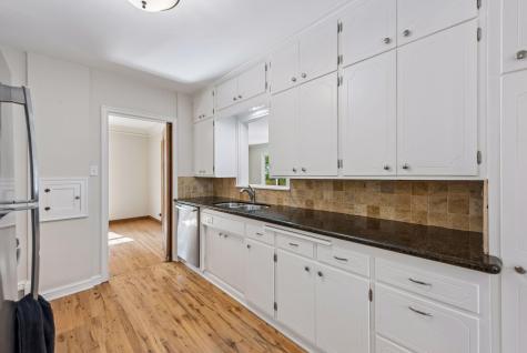 1731 Hillcrest Avenue Saint Paul MN 55116