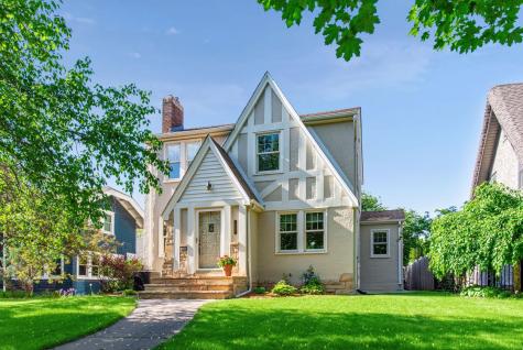 1731 Hillcrest Avenue Saint Paul MN 55116