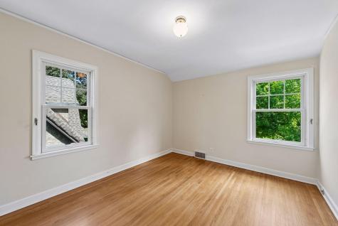 1731 Hillcrest Avenue Saint Paul MN 55116