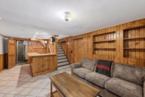 1731 Hillcrest Avenue Saint Paul MN 55116