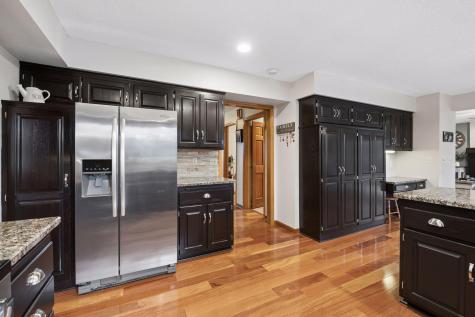 11380 Louisiana Circle Bloomington MN 55438