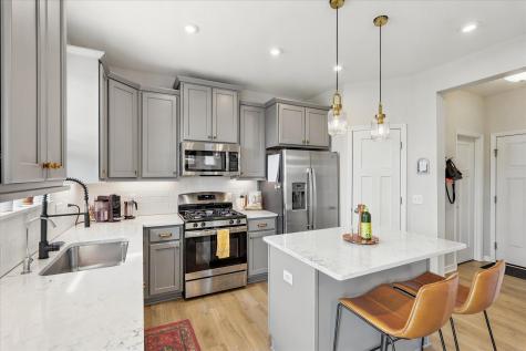 1886 Spring Creek Drive Carver MN 55315