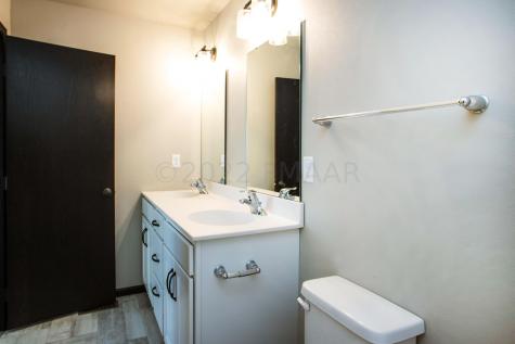 6720 Thomas Street Horace ND 58047