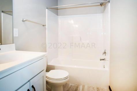 6720 Thomas Street Horace ND 58047