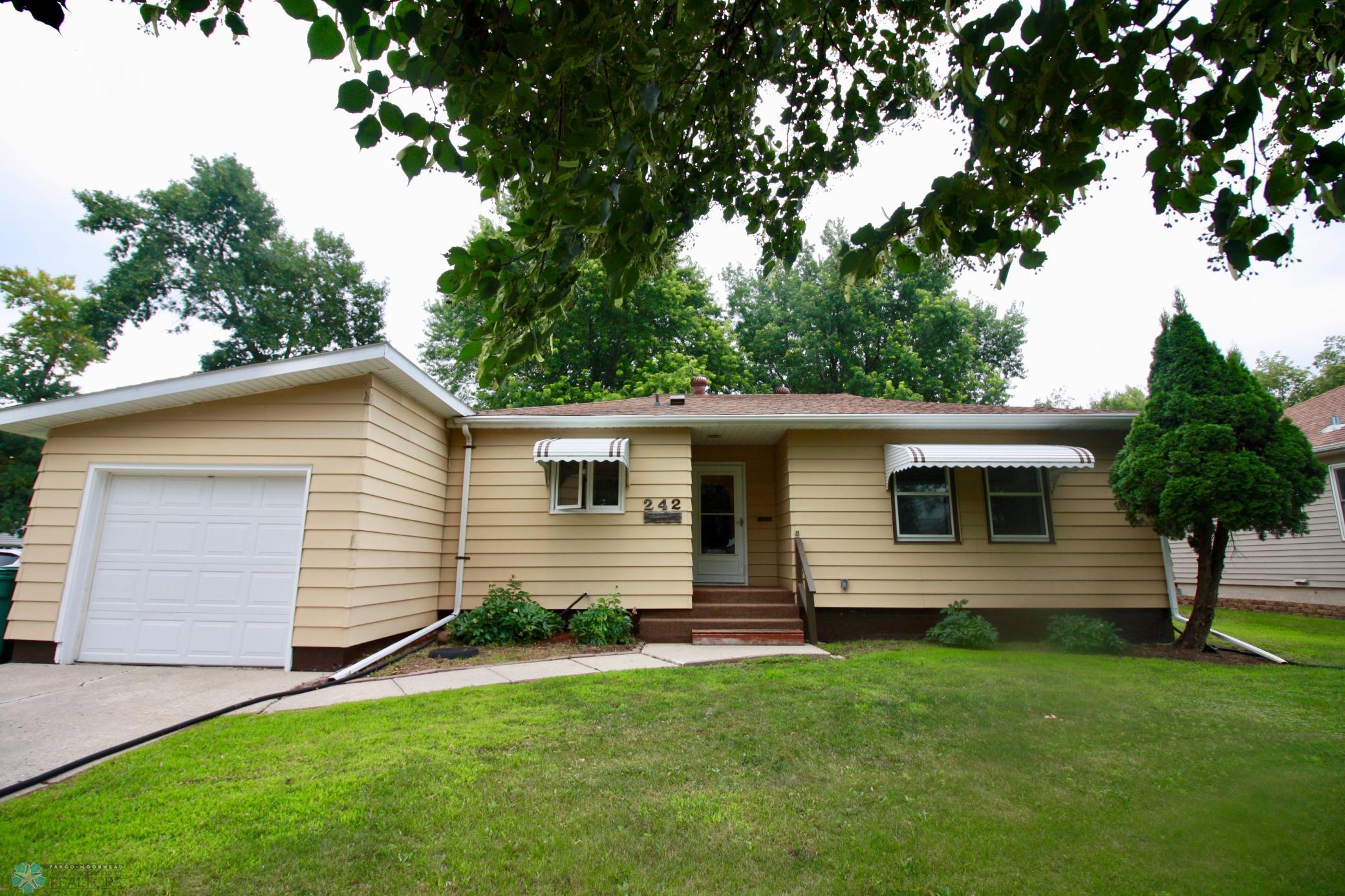 242 Oak Street Breckenridge MN 56520