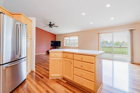 3236 35th Avenue S Fargo ND 58104