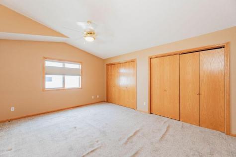 3236 35th Avenue S Fargo ND 58104