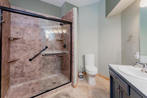 3236 35th Avenue S Fargo ND 58104