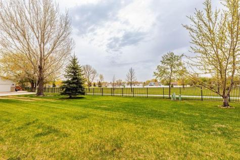 3236 35th Avenue S Fargo ND 58104