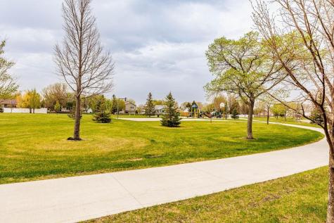 3236 35th Avenue S Fargo ND 58104