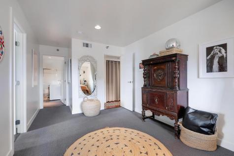 48 Groveland Terrace Minneapolis MN 55403