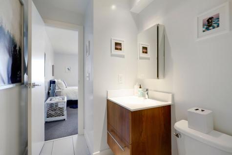 48 Groveland Terrace Minneapolis MN 55403