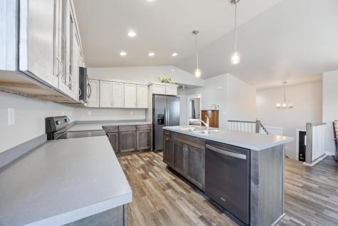 5322 8th Street W West Fargo ND 58078