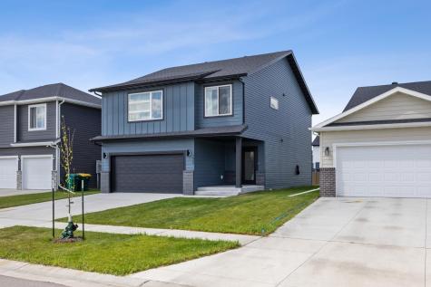 7909 Lost River Road Horace ND 58047