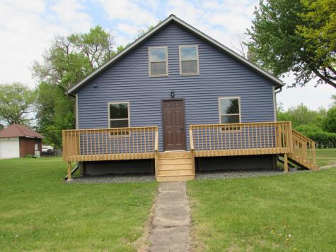 402 W Main Street Ceylon MN 56121