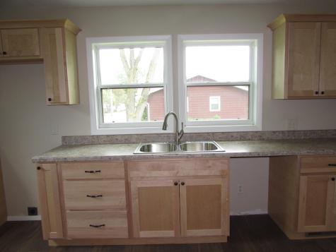 402 W Main Street Ceylon MN 56121