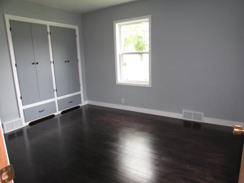 402 W Main Street Ceylon MN 56121