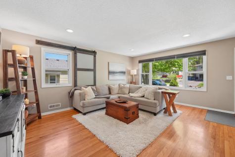 2723 Mcnair Drive N Robbinsdale MN 55422