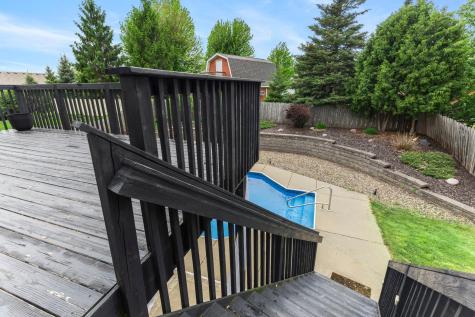 1122 Drew Drive Woodbury MN 55129