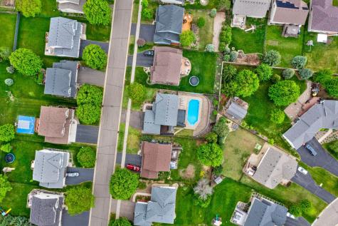 1122 Drew Drive Woodbury MN 55129