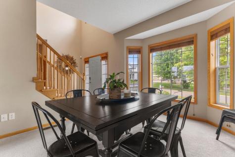 1122 Drew Drive Woodbury MN 55129