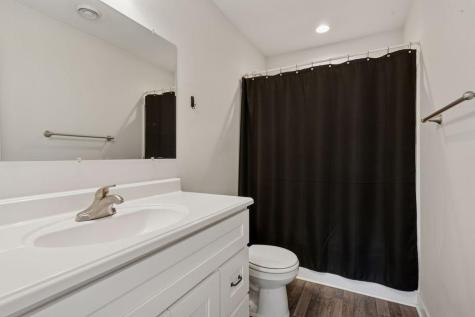 2084 E Reaney Avenue Saint Paul MN 55119