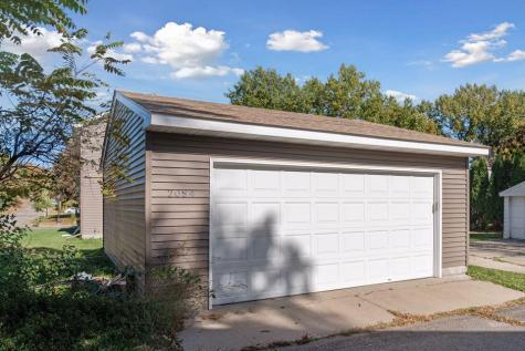 2084 E Reaney Avenue Saint Paul MN 55119