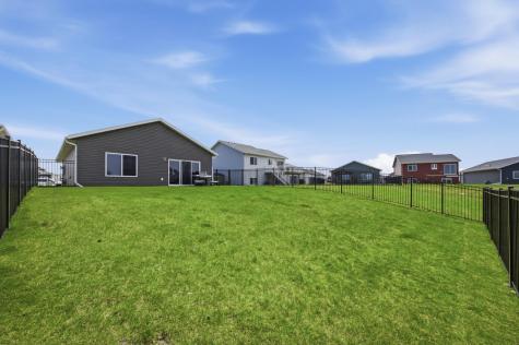 6873 67th Street S Horace ND 58047