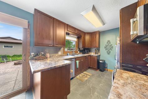 1724 Prairie Avenue SW Faribault MN 55021