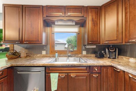 1724 Prairie Avenue SW Faribault MN 55021