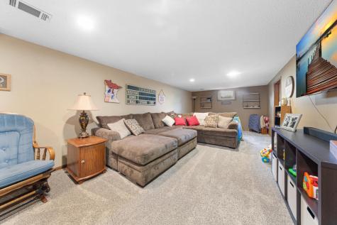 1724 Prairie Avenue SW Faribault MN 55021
