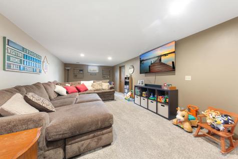 1724 Prairie Avenue SW Faribault MN 55021