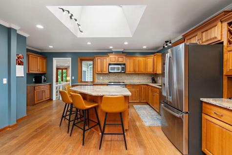 13412 Tudor Road Hopkins MN 55305