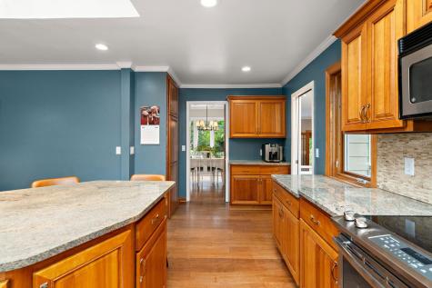 13412 Tudor Road Hopkins MN 55305