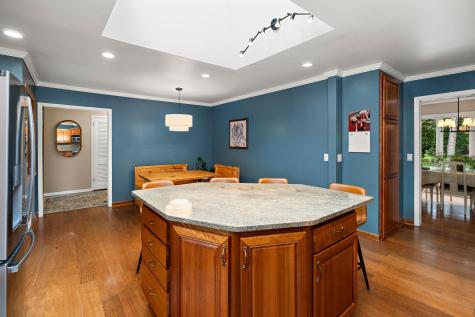 13412 Tudor Road Hopkins MN 55305