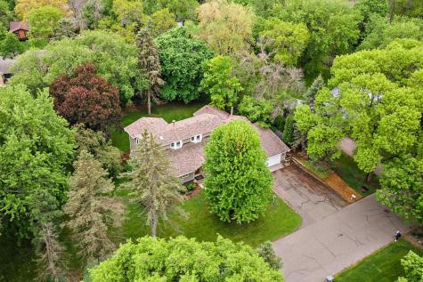 13412 Tudor Road Hopkins MN 55305