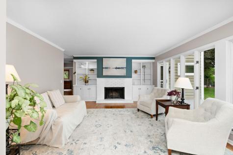 13412 Tudor Road Hopkins MN 55305