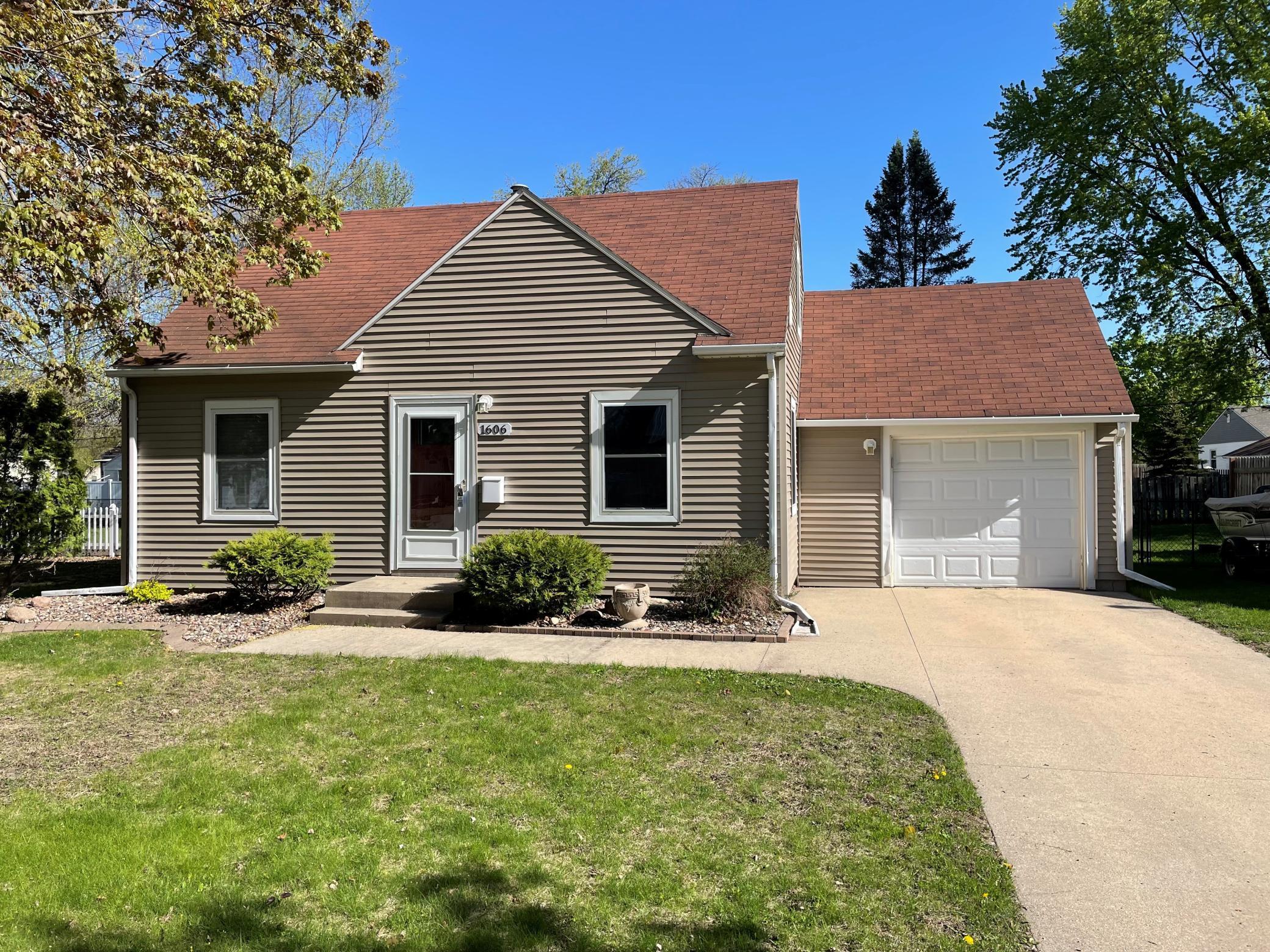 1606 4th Avenue SW Austin MN 55912