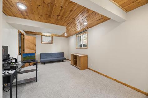 1618 Mclean Avenue Saint Paul MN 55106