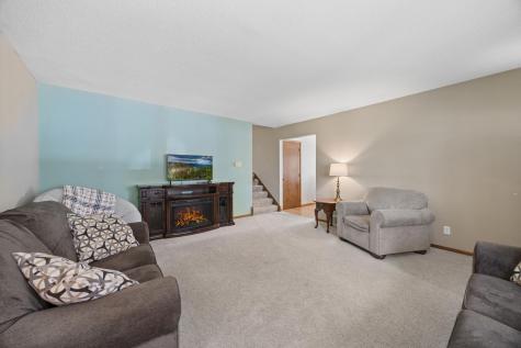 1618 Mclean Avenue Saint Paul MN 55106