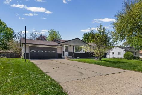 2134 Garnet Drive Eagan MN 55122