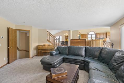 14180 Dehnsfield Road Rogers MN 55374