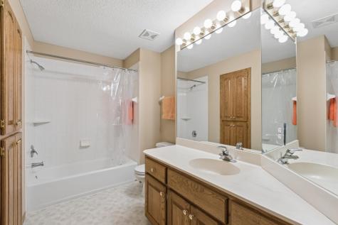 14180 Dehnsfield Road Rogers MN 55374