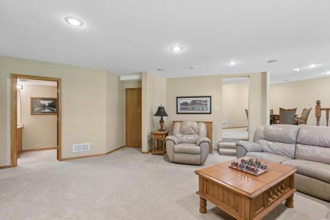 14180 Dehnsfield Road Rogers MN 55374