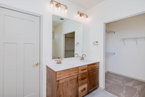 1609 5th Avenue NE Dilworth MN 56529