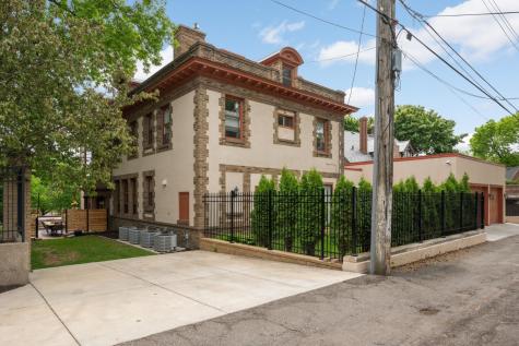 2224 W Lake Of The Isles Parkway Minneapolis MN 55405