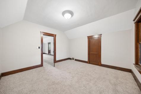 390 Mcgrann Street Green Isle MN 55338