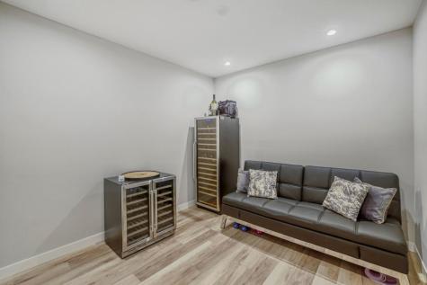 6717 Bellflower Drive Excelsior MN 55331
