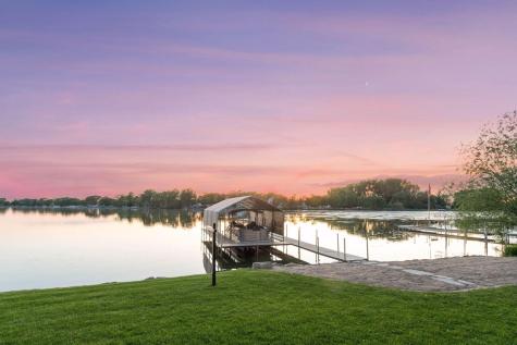 511 N Shore Drive Waverly MN 55390